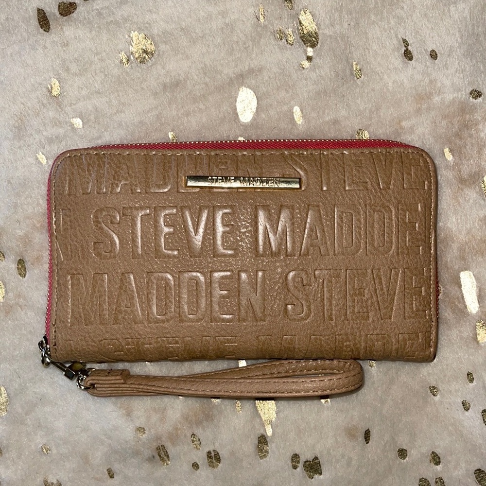 Steve Madden Wallet.